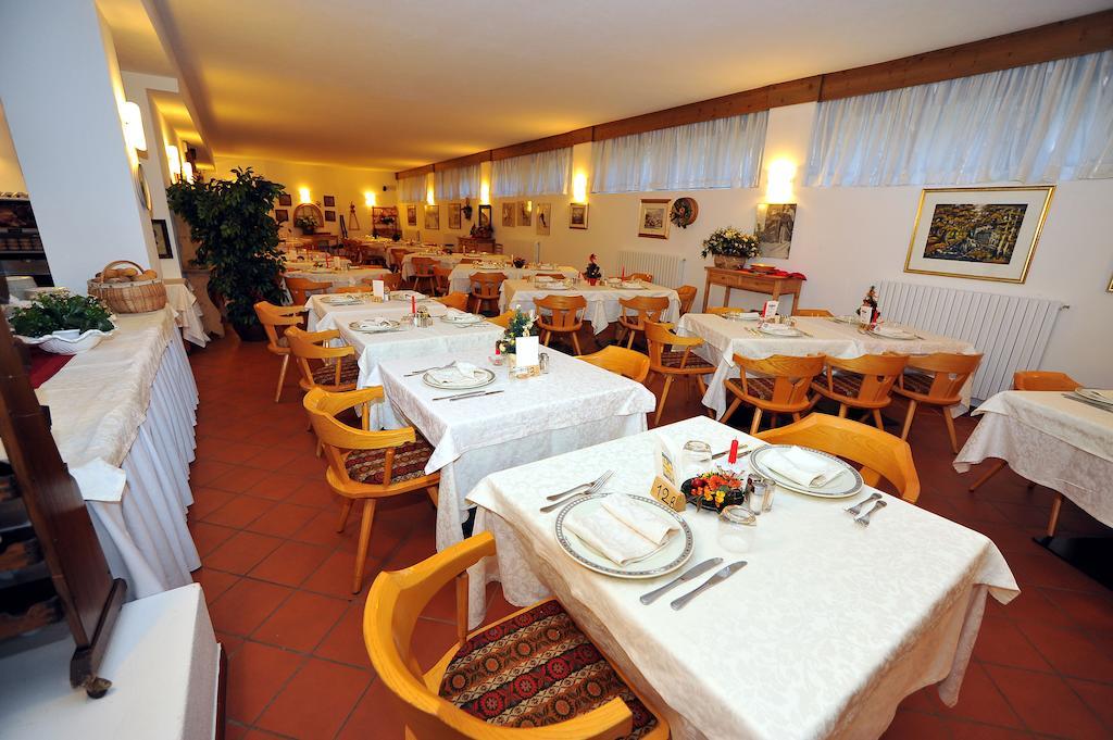 Hotel Derby Bormio Exterior foto